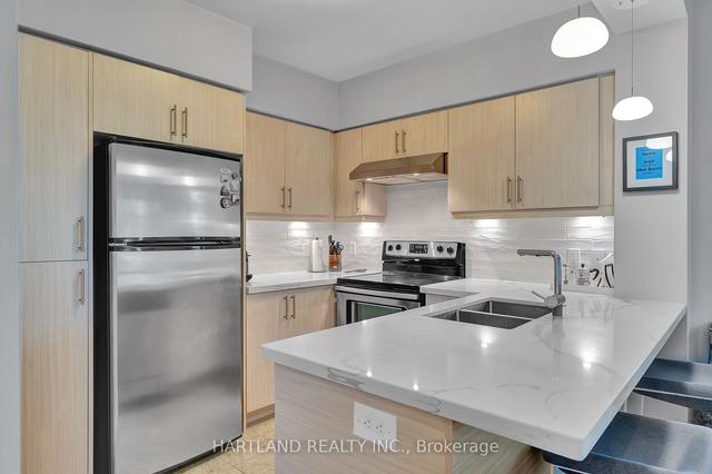 2007 - 15 Legion Rd S, Condo with 2 bedrooms, 2 bathrooms and 1 parking in Toronto ON | Image 20