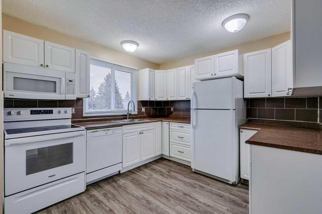 824 Madeira Drive Ne, Home with 3 bedrooms, 1 bathrooms and 2 parking in Calgary AB | Image 7