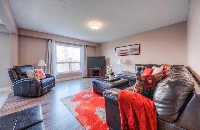 301 Beaumont Cres, House detached with 4 bedrooms, 3 bathrooms and 4 parking in Kitchener ON | Image 37