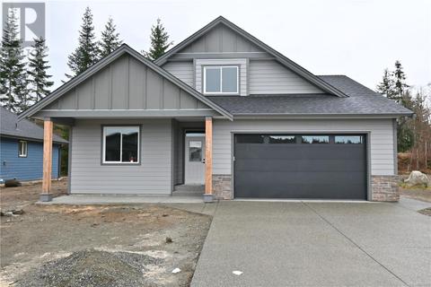725 Salmonberry St, House detached with 4 bedrooms, 3 bathrooms and 4 parking in Campbell River BC | Card Image