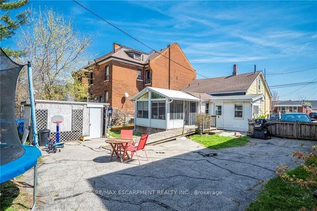 193 Locke St N, House detached with 2 bedrooms, 2 bathrooms and 2 parking in Hamilton ON | Image 16