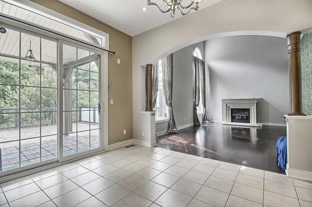 157 Sweet Anna Crt, House detached with 4 bedrooms, 5 bathrooms and 9 parking in Vaughan ON | Image 4