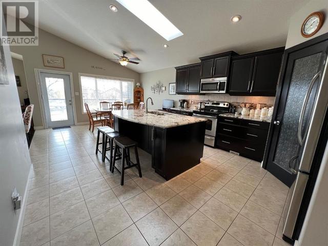 2629 Aspen Drive, House detached with 5 bedrooms, 3 bathrooms and 4 parking in Coaldale AB | Image 6