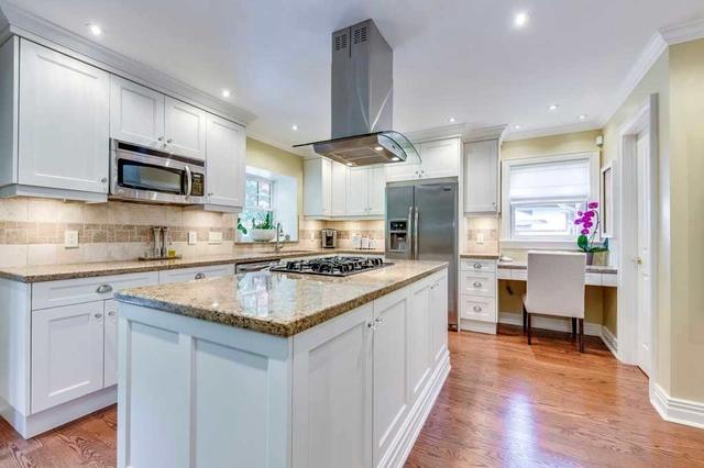 2116 Constance Dr, House detached with 4 bedrooms, 4 bathrooms and 4 parking in Oakville ON | Image 21