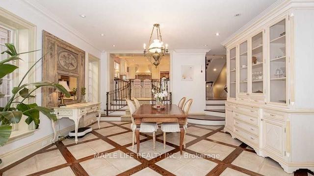 11 Dewbourne Ave, House detached with 5 bedrooms, 8 bathrooms and 4 parking in Toronto ON | Image 2