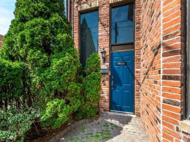 Upper - 388 Parliament St, House detached with 2 bedrooms, 2 bathrooms and 1 parking in Toronto ON | Image 2