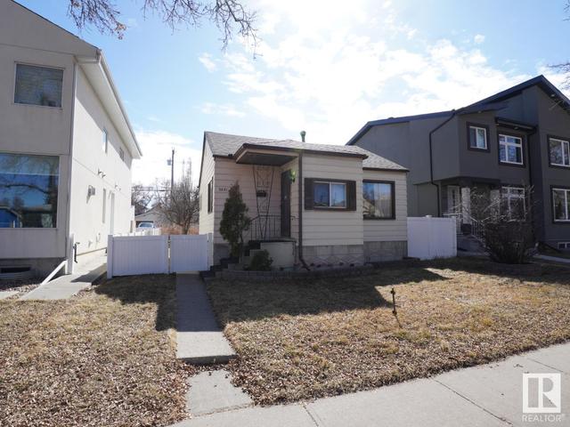 9851 79 Av Nw, House detached with 4 bedrooms, 1 bathrooms and null parking in Edmonton AB | Image 1