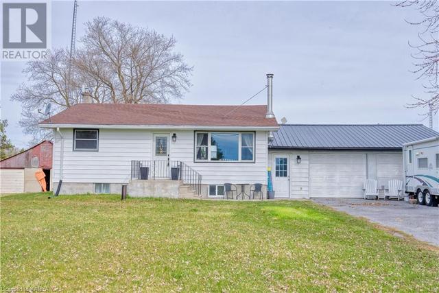 5458 County 8 Road, House detached with 3 bedrooms, 1 bathrooms and 10 parking in Greater Napanee ON | Image 2