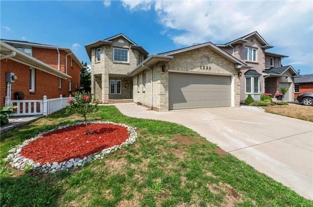 1239 Thorpe Rd, House detached with 4 bedrooms, 4 bathrooms and 2 parking in Burlington ON | Image 1