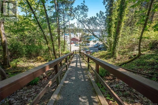 2114 Trident Pl, House detached with 4 bedrooms, 4 bathrooms and 6 parking in North Saanich BC | Image 69