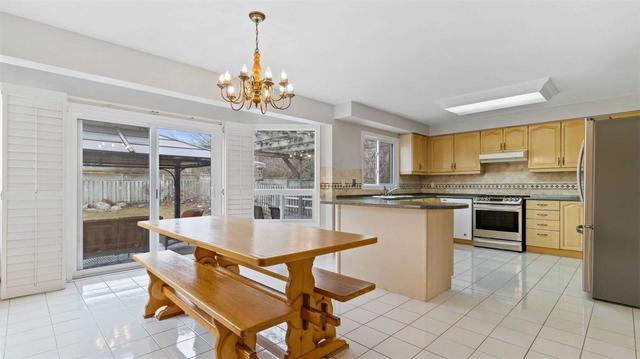 440 Mccaffrey Rd, House detached with 4 bedrooms, 3 bathrooms and 7 parking in Newmarket ON | Image 6