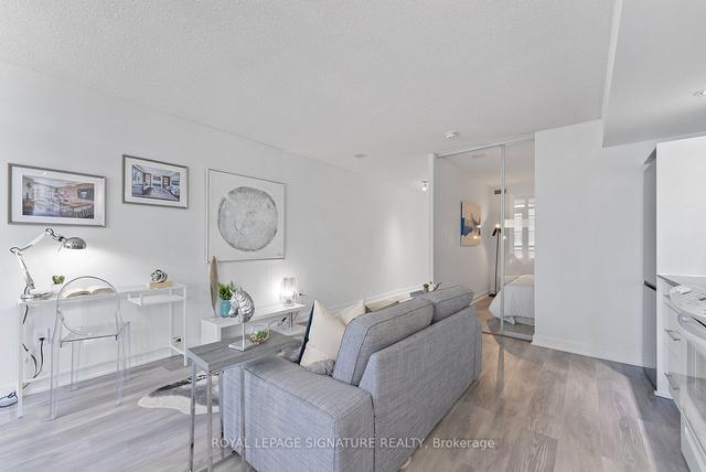 917 - 4k Spadina Ave, Condo with 1 bedrooms, 1 bathrooms and 1 parking in Toronto ON | Image 32