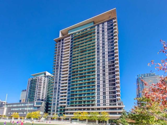 620 - 70 Roehampton Ave, Condo with 2 bedrooms, 2 bathrooms and 1 parking in Toronto ON | Image 1