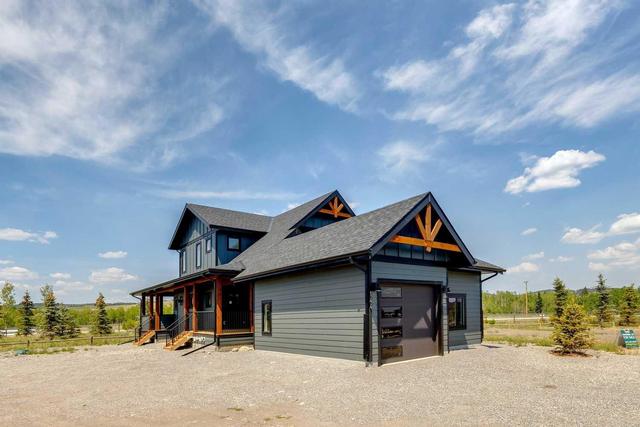 144 Cottageclub Court, House detached with 3 bedrooms, 2 bathrooms and 4 parking in Rocky View County AB | Image 3