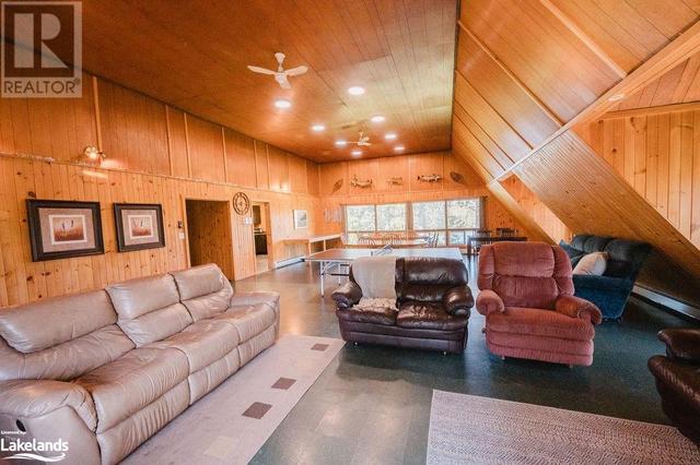 4574 Highway 11 N, House detached with 3 bedrooms, 1 bathrooms and 20 parking in Temagami ON | Image 31