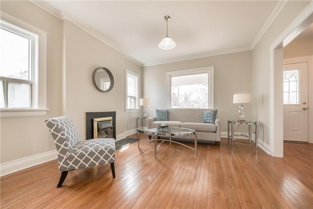 59 Thirty First St, House detached with 3 bedrooms, 2 bathrooms and 2 parking in Toronto ON | Image 4