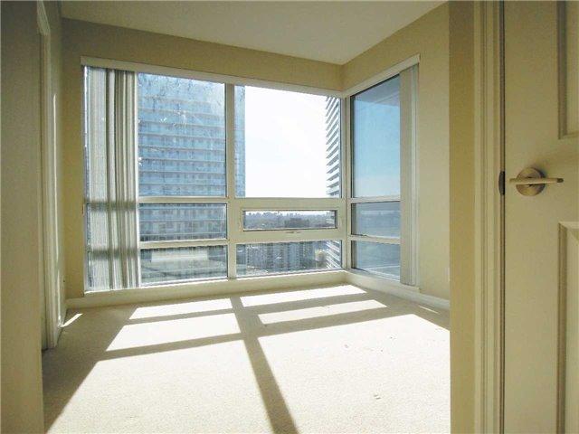 2310 - 30 Heron's Hill Way, Condo with 2 bedrooms, 2 bathrooms and 2 parking in Toronto ON | Image 11