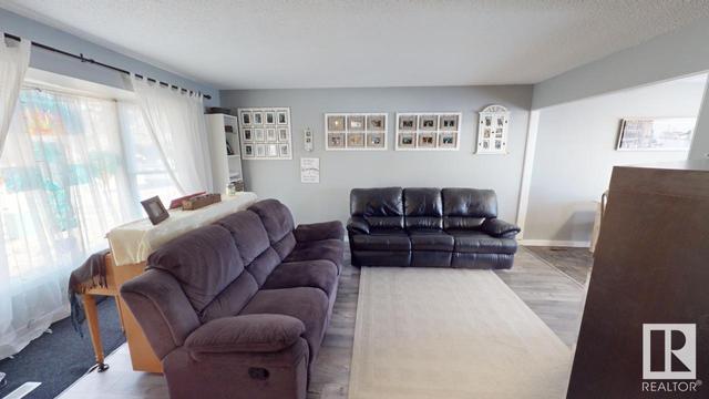 5243 44 Av, House detached with 5 bedrooms, 2 bathrooms and null parking in Drayton Valley AB | Image 11