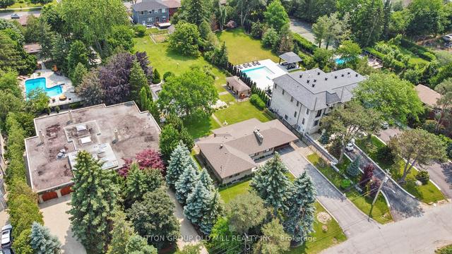 9 Westmount Park Rd, House detached with 3 bedrooms, 2 bathrooms and 8 parking in Toronto ON | Image 1