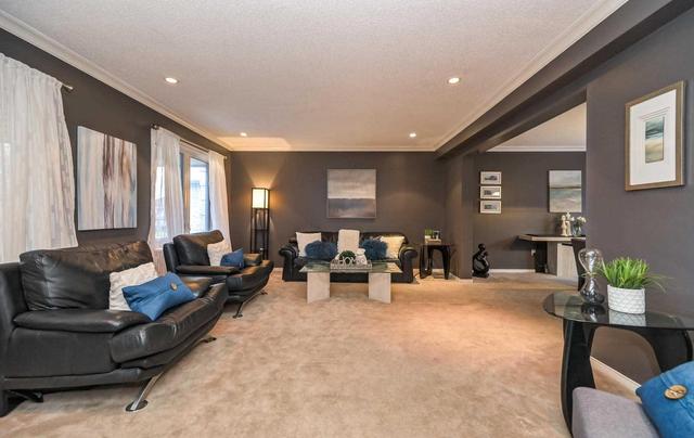 26 Rotherglen Rd N, House detached with 4 bedrooms, 4 bathrooms and 3 parking in Ajax ON | Image 3