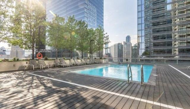 2808 - 65 Bremner Blvd, Condo with 2 bedrooms, 2 bathrooms and 1 parking in Toronto ON | Image 18