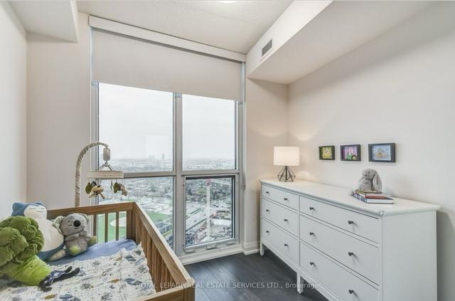 2707 - 30 Gibbs Rd, Condo with 3 bedrooms, 2 bathrooms and 1 parking in Toronto ON | Image 14
