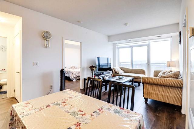 1212 - 2520 Eglinton Ave W, Condo with 2 bedrooms, 2 bathrooms and 1 parking in Mississauga ON | Image 18
