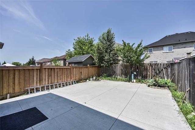 46 Ozner Cres, House semidetached with 4 bedrooms, 4 bathrooms and 2 parking in Vaughan ON | Image 19