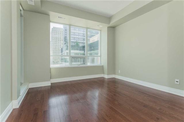 Th12 - 761 Bay St, Townhouse with 3 bedrooms, 3 bathrooms and 1 parking in Toronto ON | Image 14