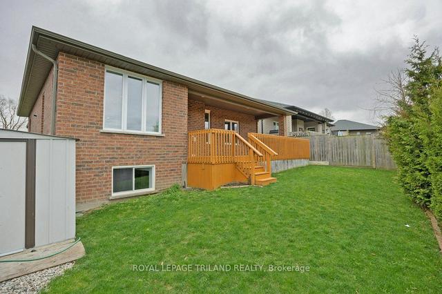 739 Longworth Rd, House detached with 3 bedrooms, 3 bathrooms and 4 parking in London ON | Image 30