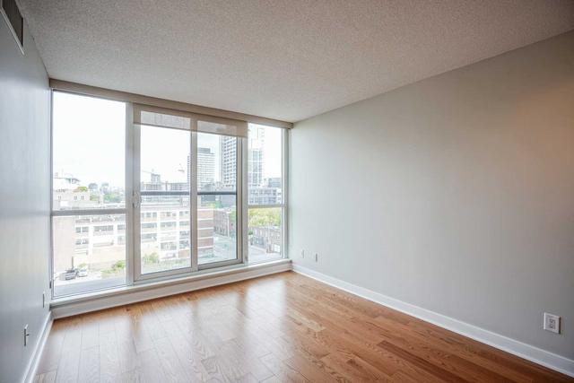 820 - 320 Richmond St E, Condo with 1 bedrooms, 1 bathrooms and 0 parking in Toronto ON | Image 13