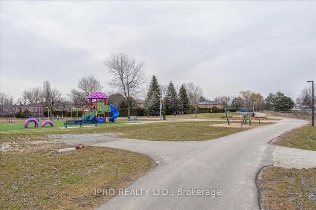 44 Joshua Crt, House detached with 3 bedrooms, 2 bathrooms and 3 parking in Brampton ON | Image 35