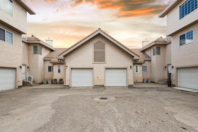 506 Patterson View Sw, Home with 2 bedrooms, 2 bathrooms and 1 parking in Calgary AB | Image 2