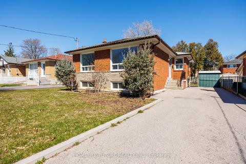 804 Brimorton Dr, House detached with 3 bedrooms, 2 bathrooms and 3 parking in Toronto ON | Card Image