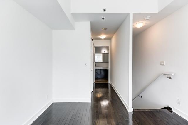 lph26 - 21 Nelson St, Condo with 1 bedrooms, 1 bathrooms and 1 parking in Toronto ON | Image 8