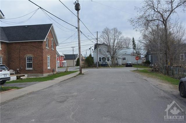 45 Carleton Street, House detached with 3 bedrooms, 2 bathrooms and 2 parking in Mississippi Mills ON | Image 17