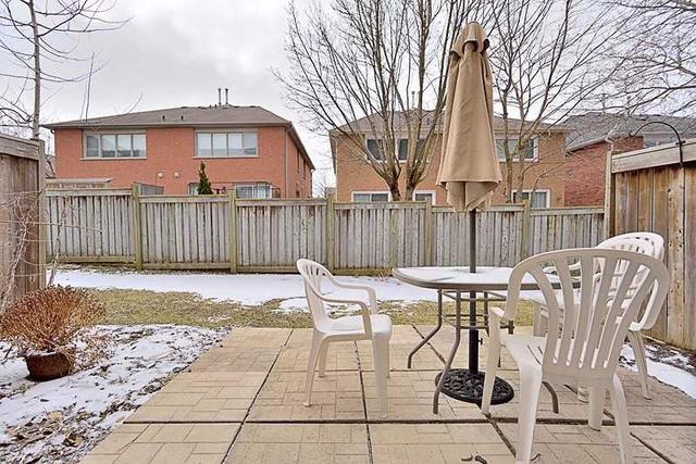867 Caribou Valley Circ N, Townhouse with 3 bedrooms, 4 bathrooms and 2 parking in Newmarket ON | Image 25