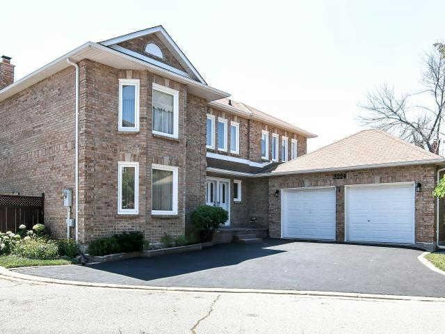 3224 Trelawny Circ, House detached with 4 bedrooms, 3 bathrooms and 4 parking in Mississauga ON | Image 1