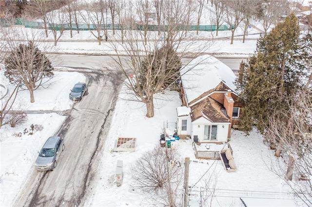 435 Kensington Avenue, House detached with 2 bedrooms, 2 bathrooms and 2 parking in Ottawa ON | Image 5