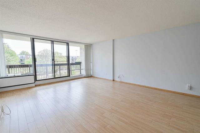 404n - 10 Fashion Rose Way, Condo with 3 bedrooms, 2 bathrooms and 1 parking in Toronto ON | Image 1