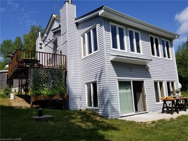 379 Old Fogie Lane, House detached with 2 bedrooms, 1 bathrooms and null parking in Timiskaming, Unorganized, West Part ON | Image 16