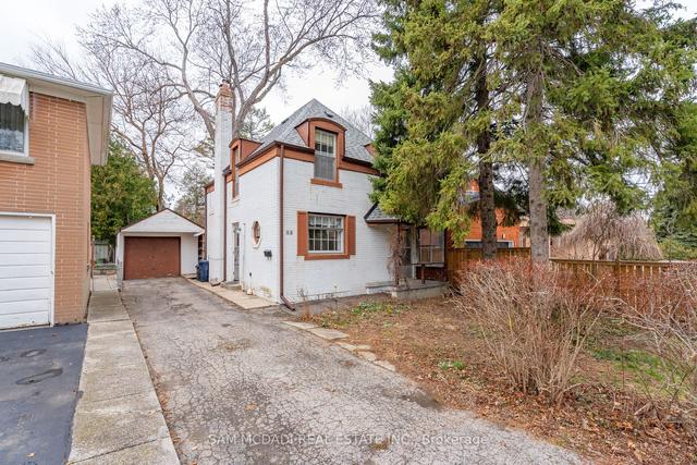 14 Botfield Ave, House detached with 2 bedrooms, 1 bathrooms and 6 parking in Toronto ON | Image 32