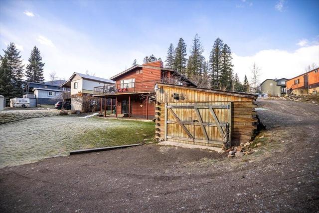 50 Cariboo Drive, House detached with 5 bedrooms, 3 bathrooms and 4 parking in Elkford BC | Image 27