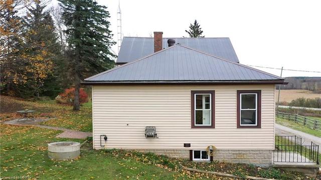 422185 Concession 6 Ndr Road, House detached with 3 bedrooms, 1 bathrooms and 25 parking in West Grey ON | Image 4