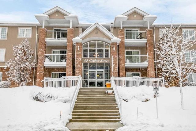 26 - 43 Coulter St, Condo with 3 bedrooms, 2 bathrooms and 1 parking in Barrie ON | Image 1
