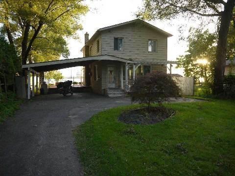 560 Lake Dr S, House detached with 4 bedrooms, 3 bathrooms and 20 parking in Georgina ON | Image 3