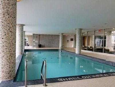 lph4 - 15 Legion Rd, Condo with 2 bedrooms, 2 bathrooms and 1 parking in Toronto ON | Image 7