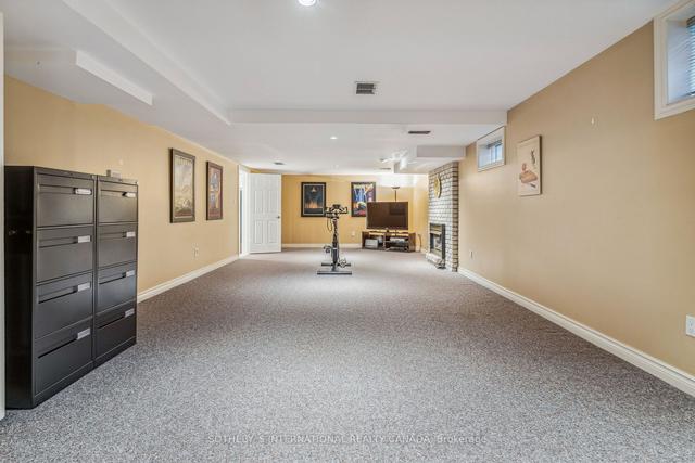 77 Adriatic Blvd, House detached with 5 bedrooms, 4 bathrooms and 6 parking in Hamilton ON | Image 21
