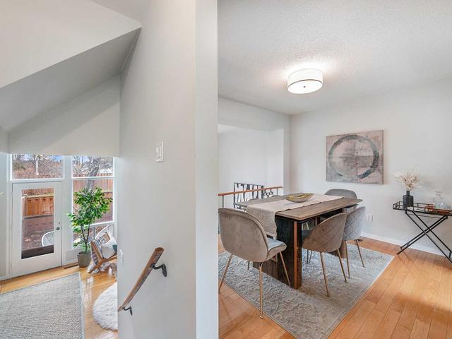 29 Sego Royalway, Townhouse with 3 bedrooms, 2 bathrooms and 2 parking in Toronto ON | Image 5