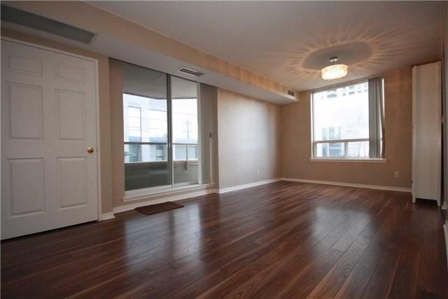 210 - 18 Hillcrest Ave, Condo with 2 bedrooms, 2 bathrooms and 1 parking in Toronto ON | Image 8